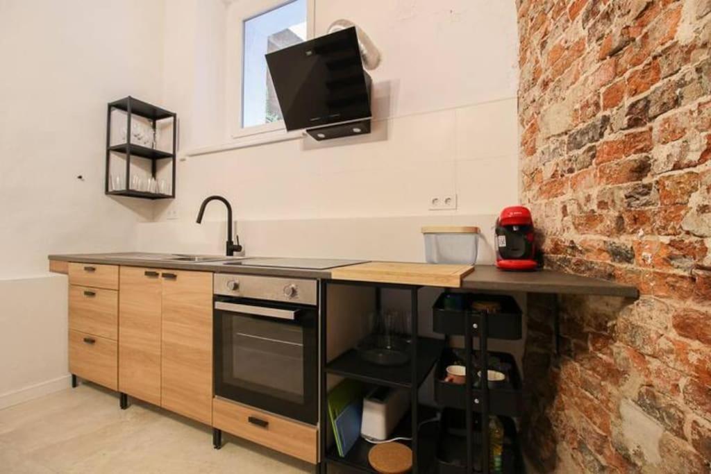 Vivienda En El Centro De Santander Apartment Bagian luar foto