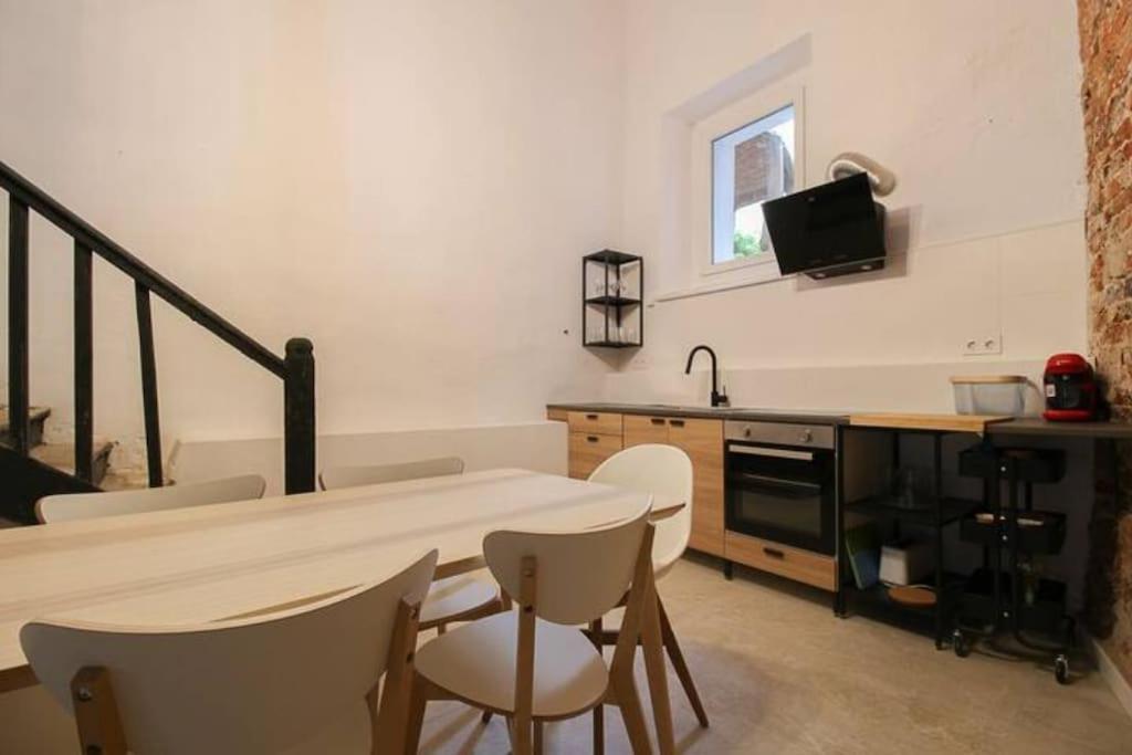 Vivienda En El Centro De Santander Apartment Bagian luar foto