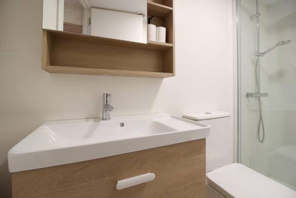 Vivienda En El Centro De Santander Apartment Bagian luar foto